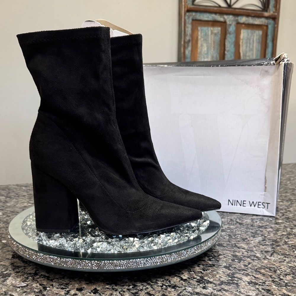 Nine West Black chunky Heeled Boots EUC 9.5